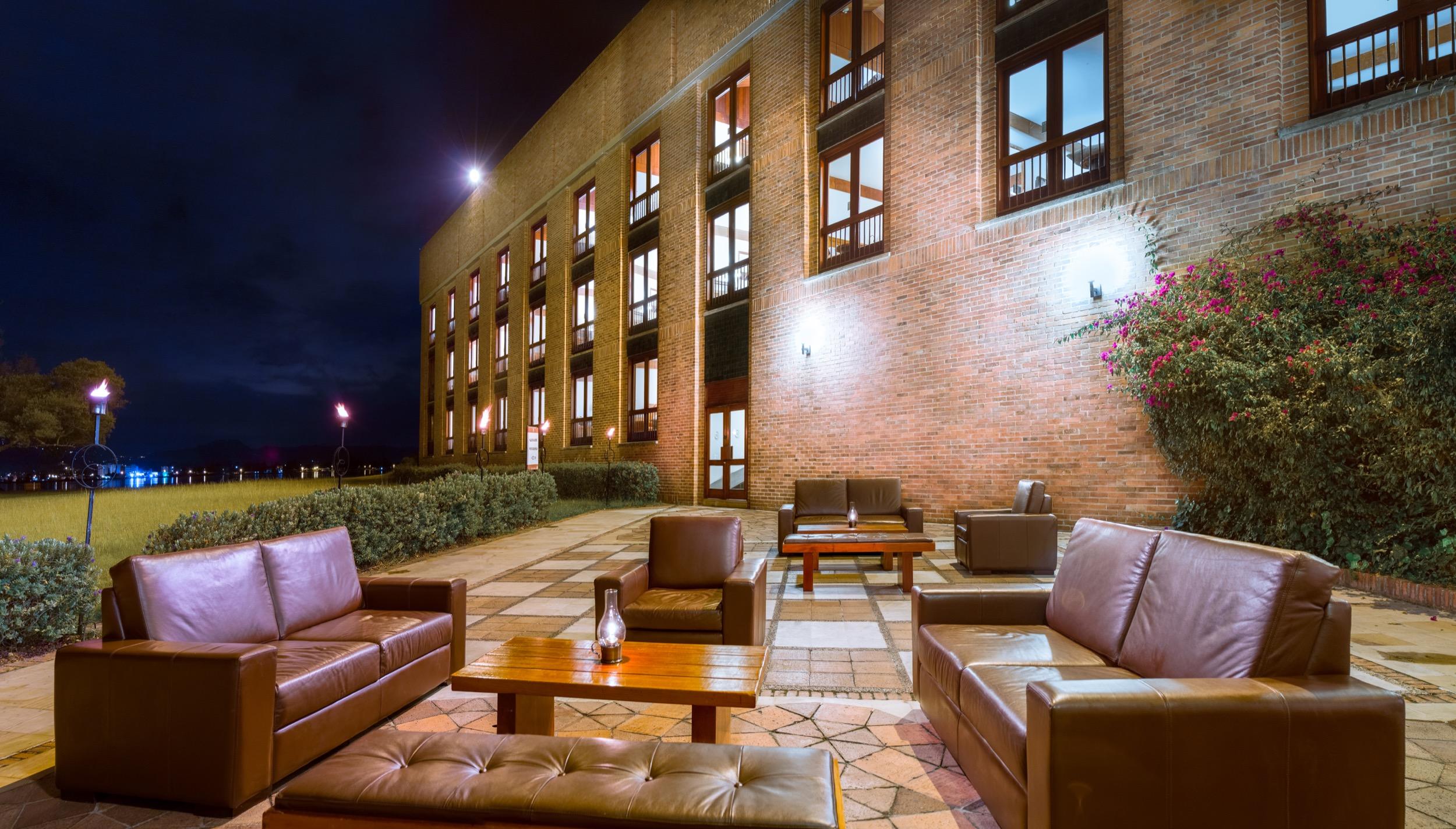 Estelar Paipa Hotel Spa & Y Centro De Convenciones Exterior photo The hotel's lobby